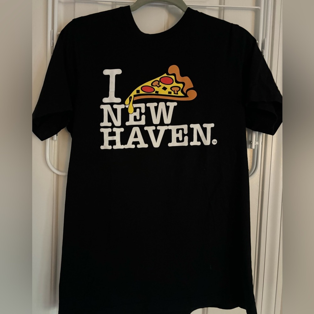 New Haven pizza graphic t shirt